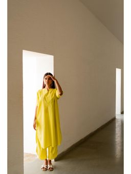 Silai Studio - Neembu Yellow Kurta With Pant (Set of 2)