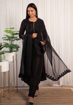 Label Kanupriya - Black Kurta-Pant Set With Organza Dupatta (Set of 3)