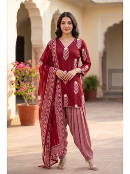 WOOMN - Women's Red Cotton Floral Kurta with Salwar & Dupatta