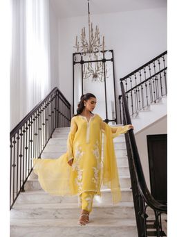 Khushboo & Pankaj - Women's Yellow Organza Embroidered Kurta with Pant & Dupatta