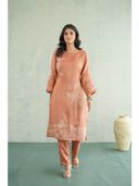 Off White color option, Currently selected