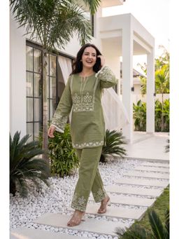 WOOMN - Women's Green Cotton Flex Embroidered Kurta and Pant