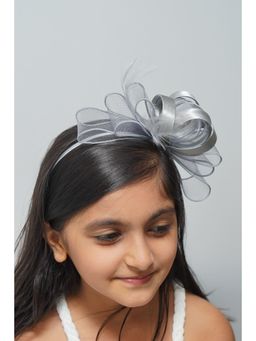 Petite and Posh - Mesh & Ribbon Folds