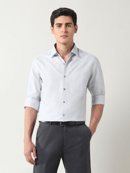 Arrow - Men Grey Solid Formal Shirt