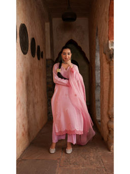 Shilpsutra - Mesh Pink Kurta with Pant and Dupatta