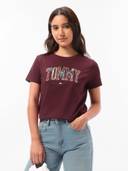 Red color option, Sold out, Currently selected