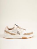 White color option, Currently selected