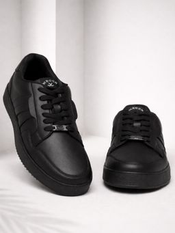 WROGN - Men Black Bramble Force Sneakers
