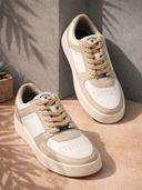 Beige color option, Currently selected