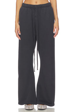 Fear of God ESSENTIALS - Flare Sweatpant