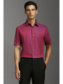 Louis Philippe - Men Maroon Classic Fit Textured Half Sleeves Formal Shirt