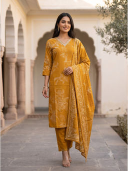 Autumnlane - Yellow Embellished/Sequined V-Neck Kurta Pant with Dupatta