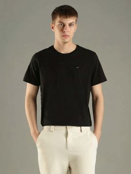 Tommy Hilfiger - Black Solid Slim Fit Cotton T-Shirt