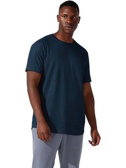 ASICS - Men Blue Solid T-Shirt