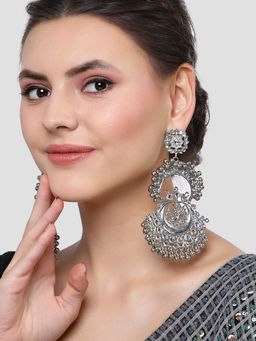 Karatcart - Oxidised Silver Peacock Design Handcrafted Kundan Dangler Earrings for Women