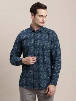 Turtle - Men Denim Blue Slim Fit Printed Cotton Viscose Casual Shirt