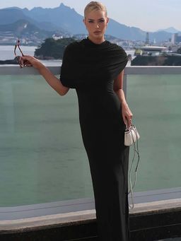 Miakee - Averine Black Maxi Dress