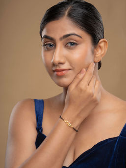 Sica Jewellery - 925 Silver Kusum Stone Studded Mangalsutra