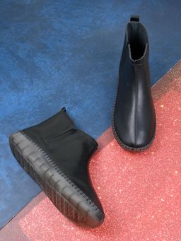 Jove - Women Black Solid Ankle Length Boots