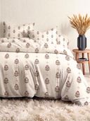 Beige color option, Currently selected