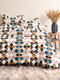 the White Moss - Ivory Grey Mosaic 210Tc Cotton Bedsheet with 2 Pillow Covers (King)