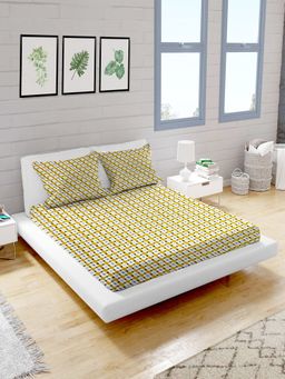 Threadwear - Yellow Geometric 400 Tc Cotton Flat Bedsheet with 2 Pillow Covers (King)