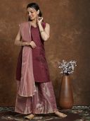 Maroon color option, Currently selected