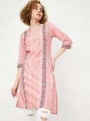 Pink color option, Sold out, Currently selected