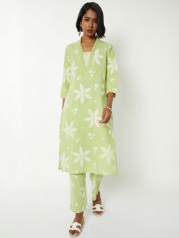 max - Women Green Cotton Blend Floral Print Kurta and Pant