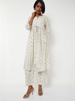 max - Women White Cotton Blend Embroidered Kurta and Pant