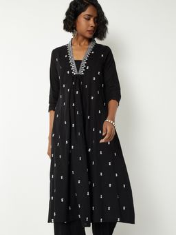 max - Women Black Polyester Embroidered A-Line Kurta