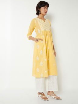 max - Women Yellow Cotton Embroidered A-Line Kurta