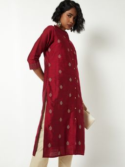 max - Women Maroon Polyester Blend Embroidered Straight Kurta