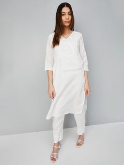 max - Off White Women Chikankari Straight Kurta