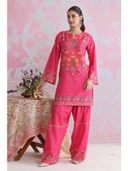 Pink color option, Currently selected