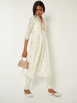 max - Women White Polyester Blend Embroidered A-Line Kurta