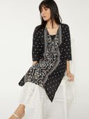 Black color option, Sold out, Currently selected