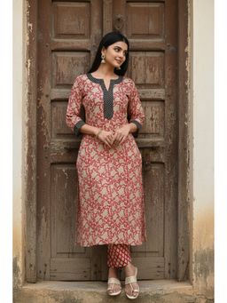 Meeta's - Women Red Cotton Abstract Kurta with Pant