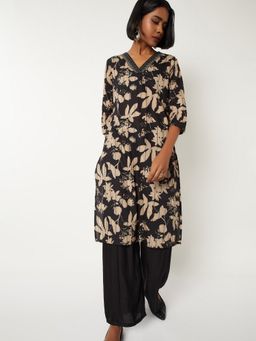 max - Women Black Printed Straight Kurta