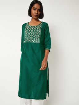 max - Women Green Polyester Blend Embroidered Straight Kurta