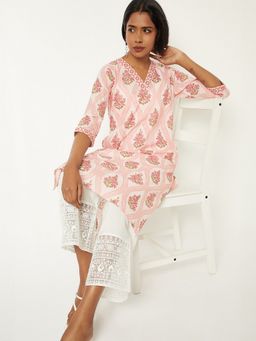 max - Women Peach Cotton Blend Floral Printed Straight Kurta
