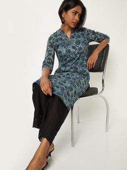 max - Women Blue Cambric Floral Printed Straight Kurta