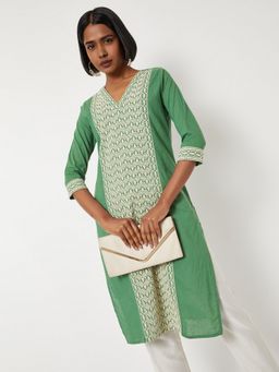 max - Women Green Cotton Blend Embroidered Straight Kurta