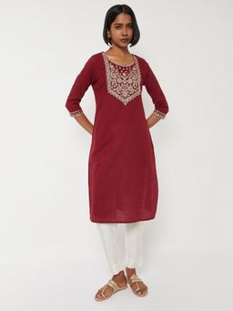 max - Women Maroon Cotton Blend Embroidered Straight Kurta