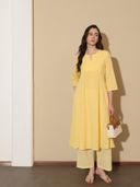 Yellow color option, Currently selected