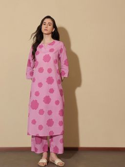 Pink Fort - Women Pink Pure Cotton Floral Kurta with Trouser