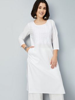 max - Women Off White Cotton Blend Embroidered Straight Kurta
