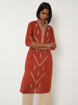 max - Women Orange Embroidered Straight Kurta