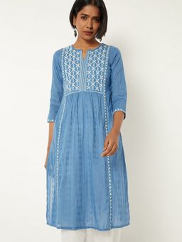 max - Women Blue Embroidered Straight Kurta