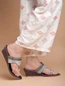Grey color option, Sold out, Currently selected